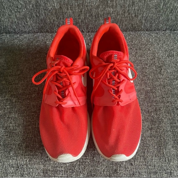 Nike Running Shoes - Picture 3 of 11